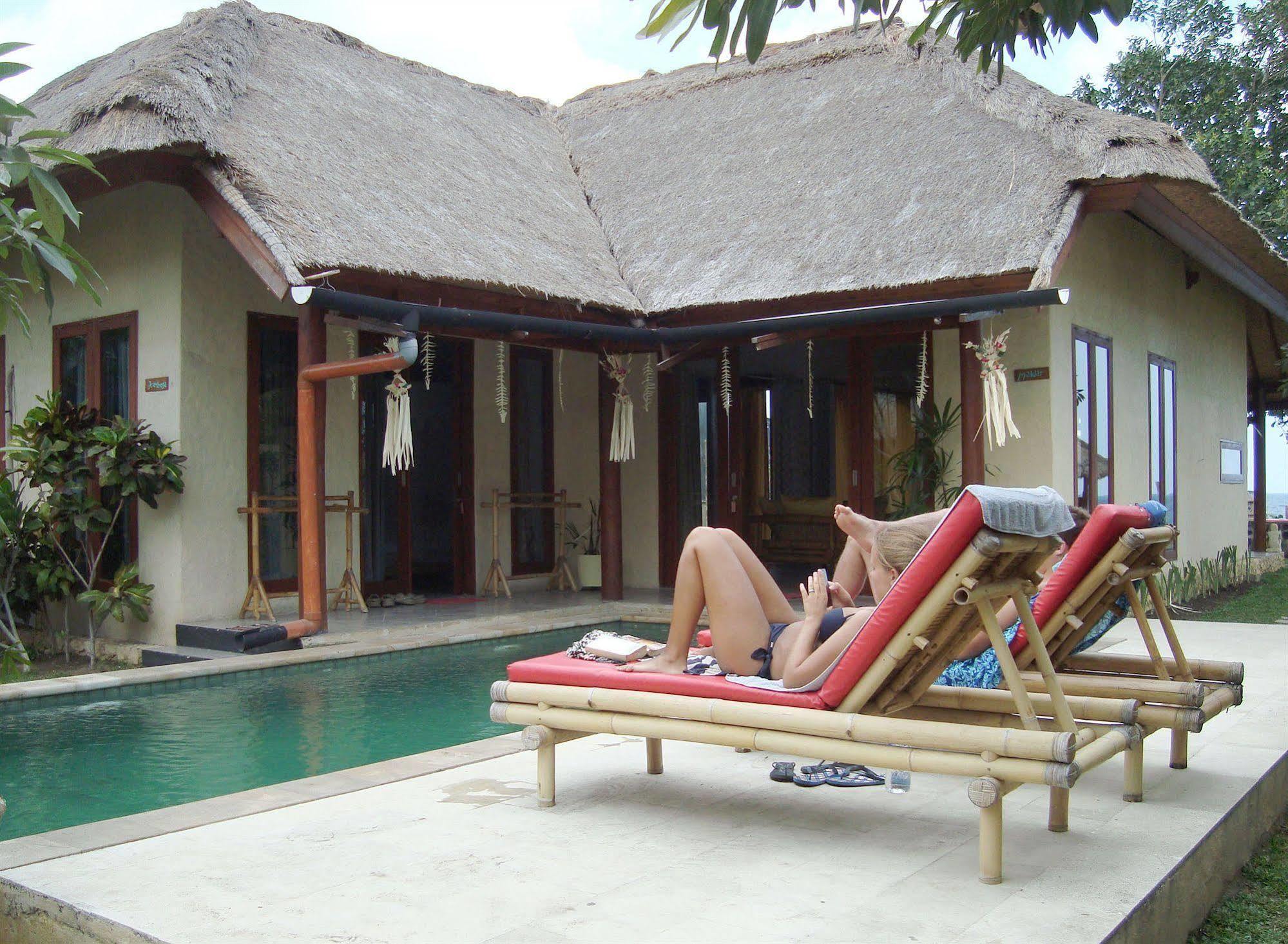 Jo Je Bungalows And Beach Bar Мангсит Экстерьер фото