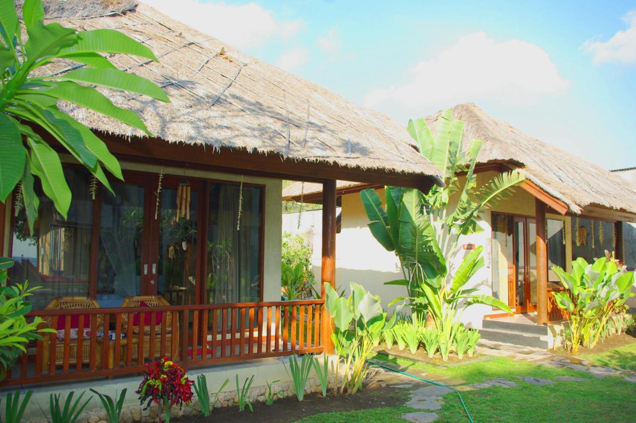 Jo Je Bungalows And Beach Bar Мангсит Экстерьер фото